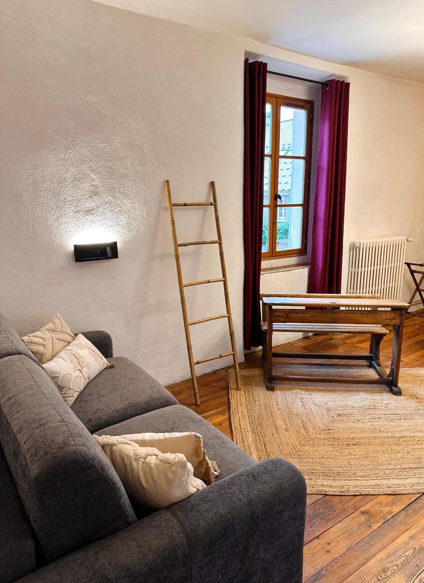 Auberge Le Glacier Bleu Mont-Dauphin Bilik gambar