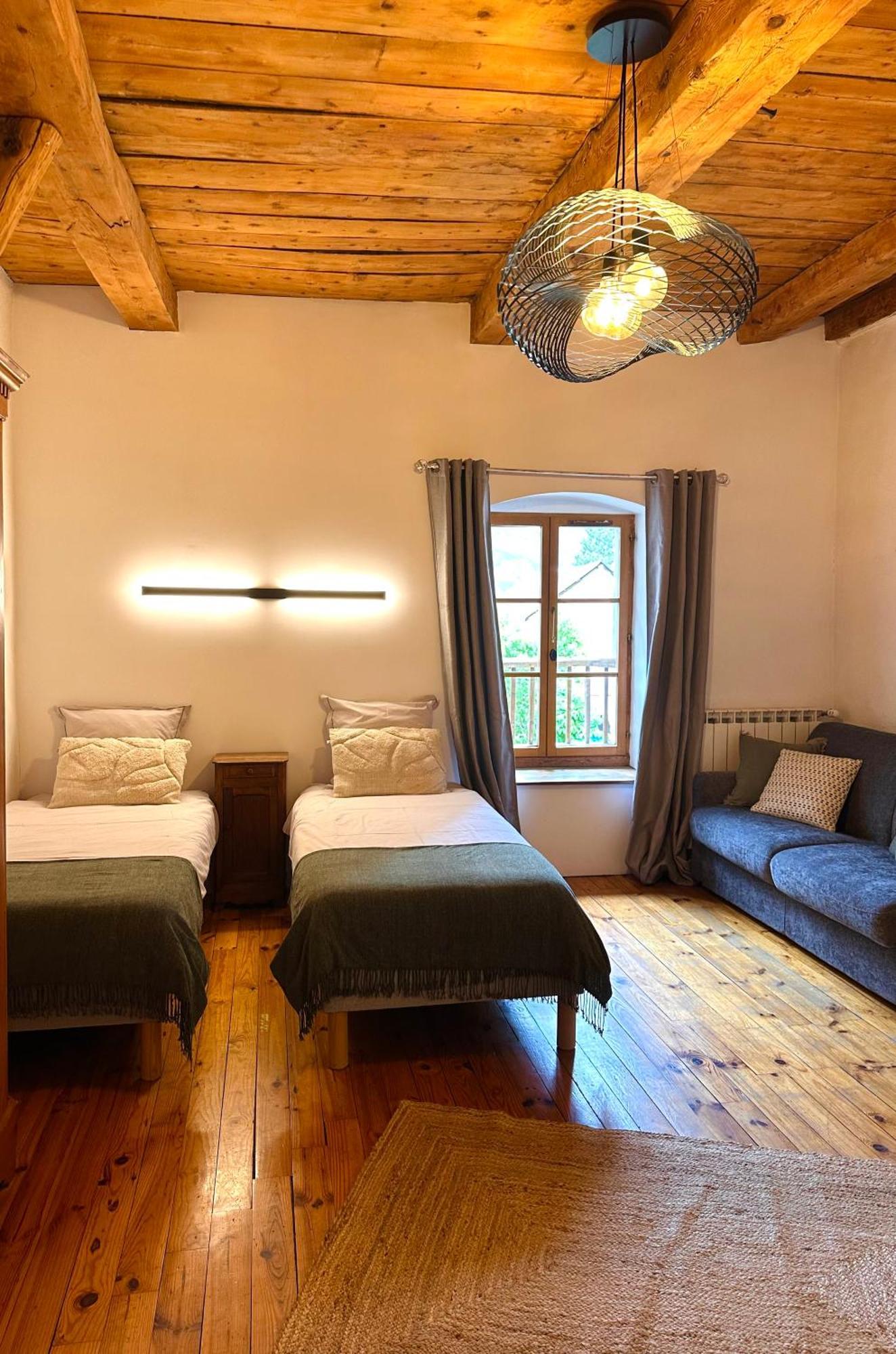 Auberge Le Glacier Bleu Mont-Dauphin Bilik gambar
